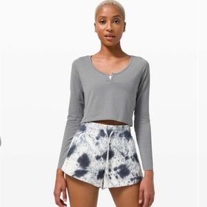 Lululemon cropped henley tee